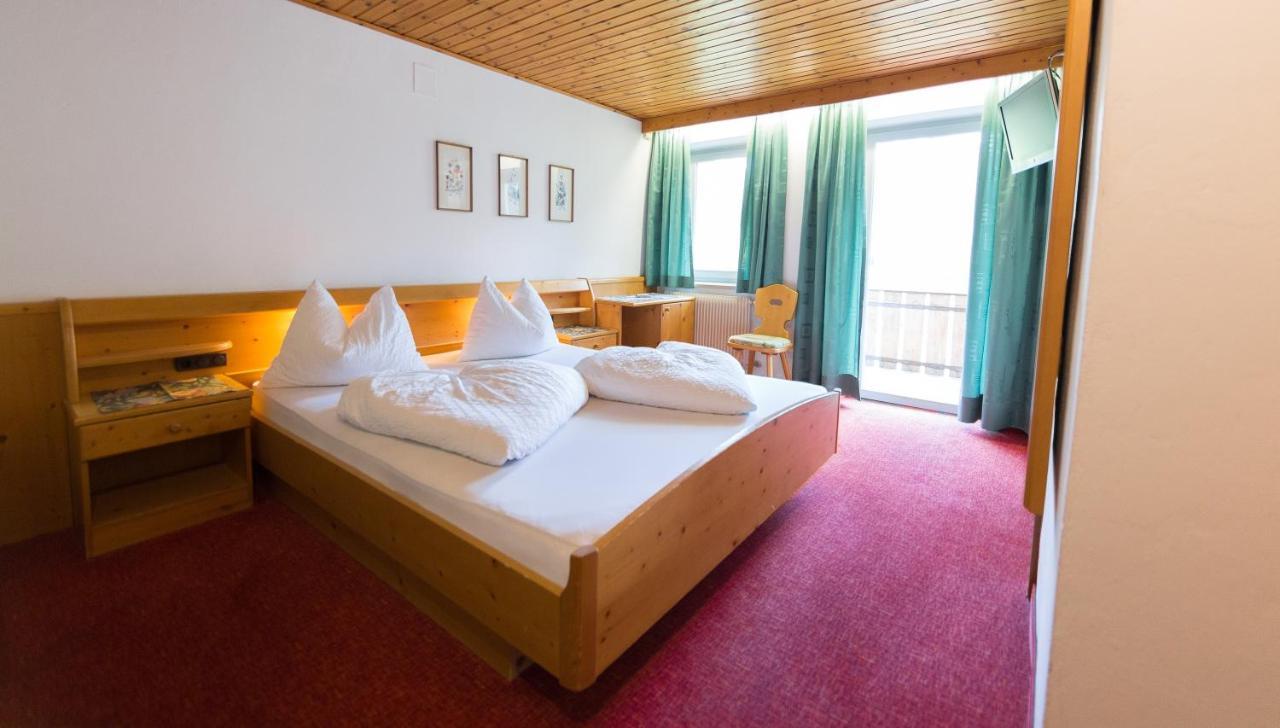 Pichlerhof Hotel Riva di Tures Bagian luar foto