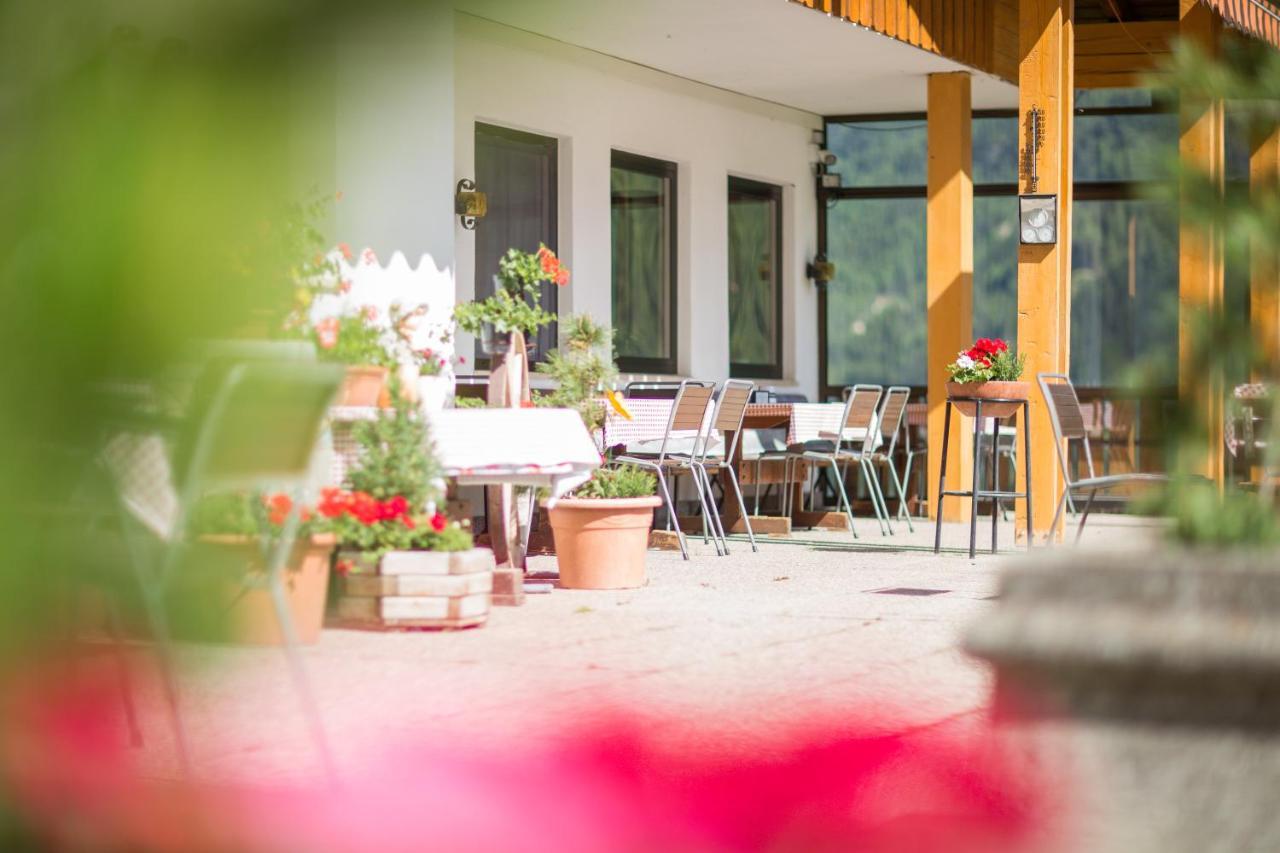 Pichlerhof Hotel Riva di Tures Bagian luar foto