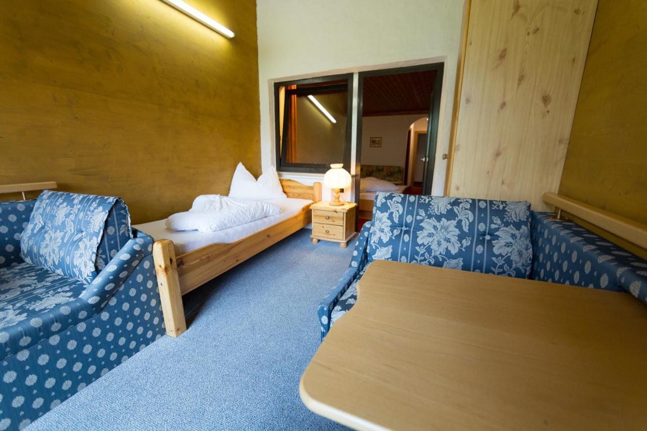 Pichlerhof Hotel Riva di Tures Bagian luar foto